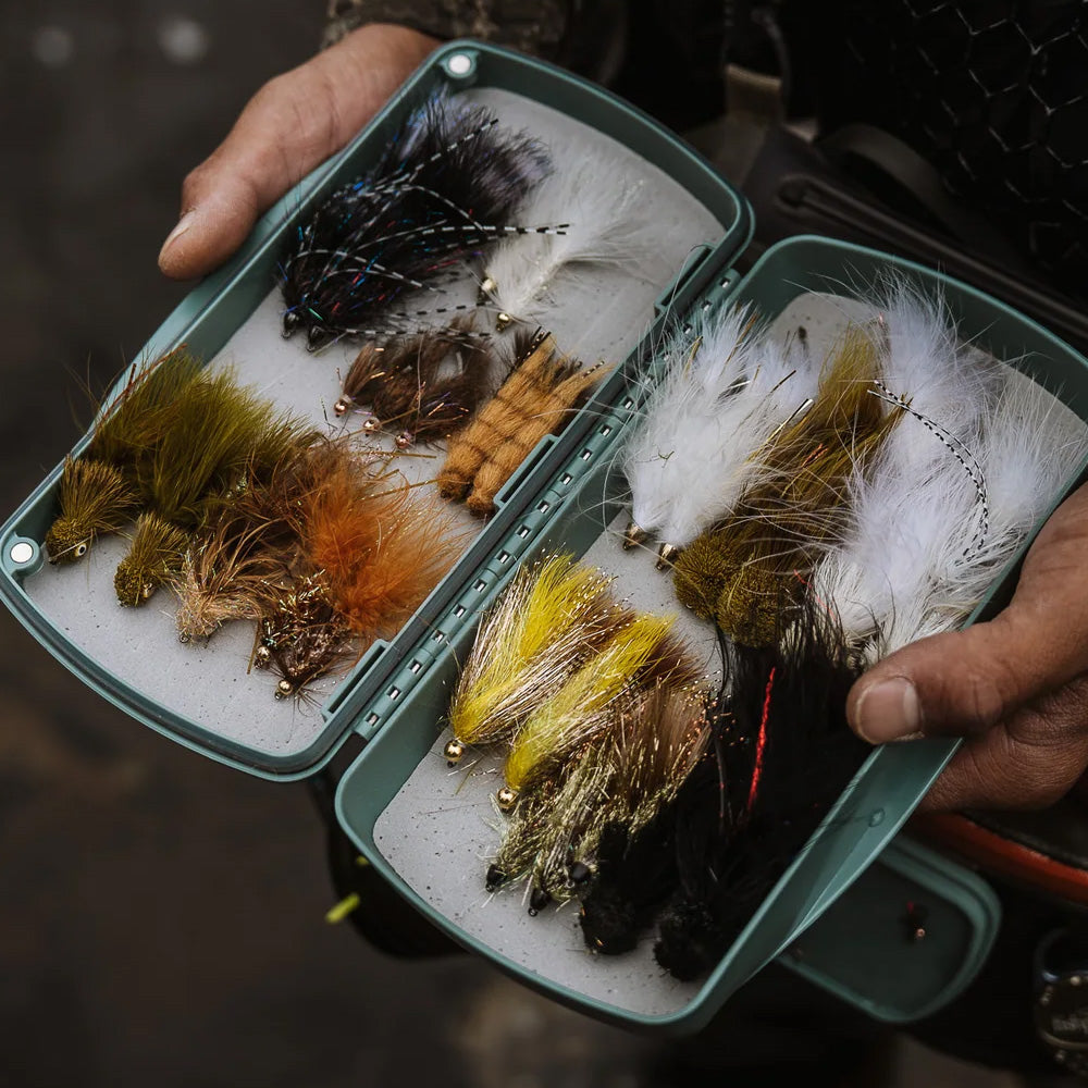 Tacky Pescador Fly Box in large size with flies