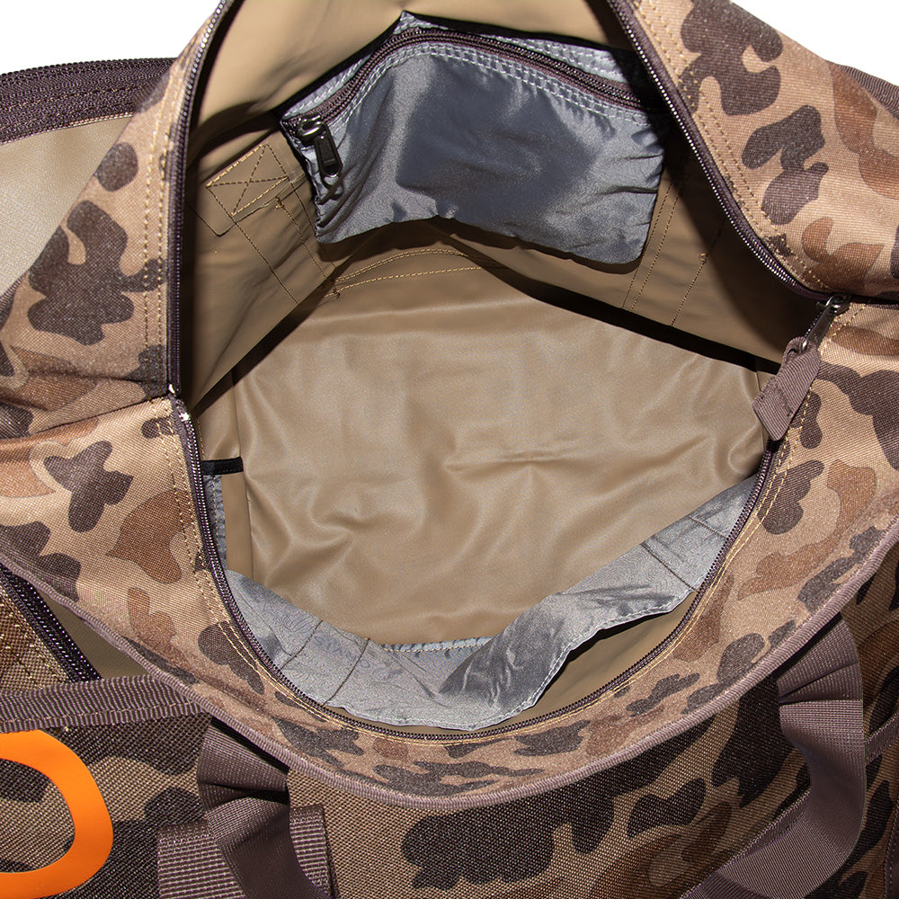Orvis Adventure Tote in camo