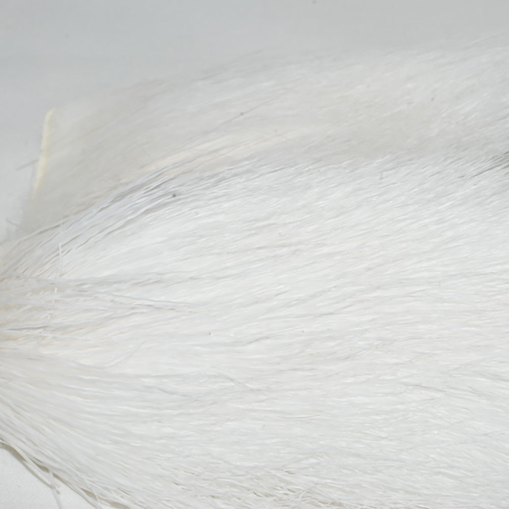 bucktail in white