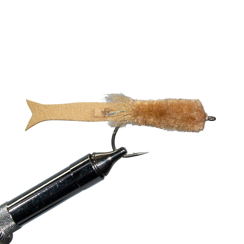 Chuck Kraft Baitfish streamer fly in Tan color for smallmouth bass and musky fly fishing.