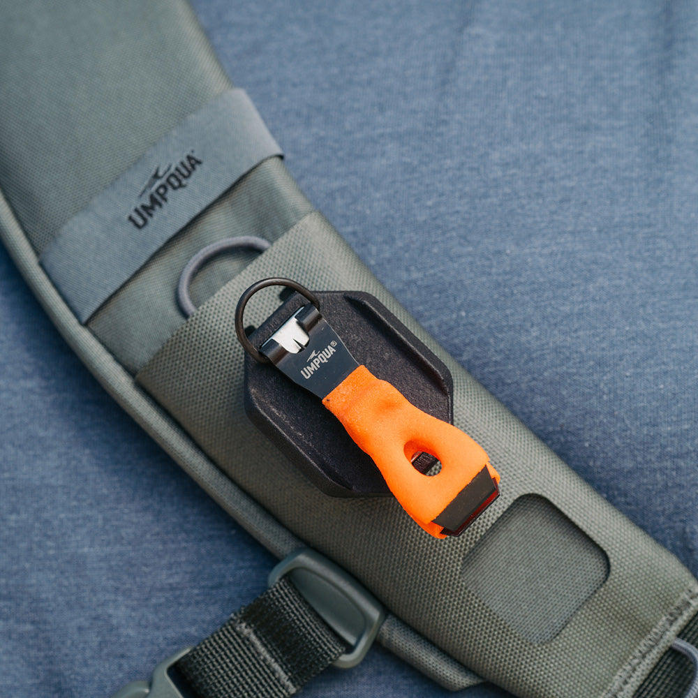 Link GearDock single tool holder for fly fishing with a nipper