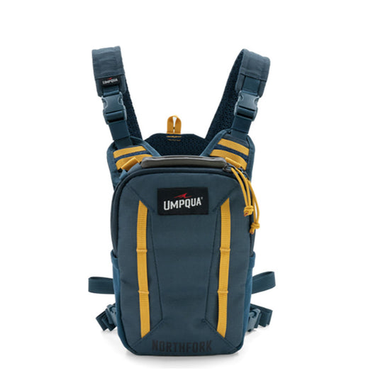 Umpqua North Fork Chest Pack in Cobalt color