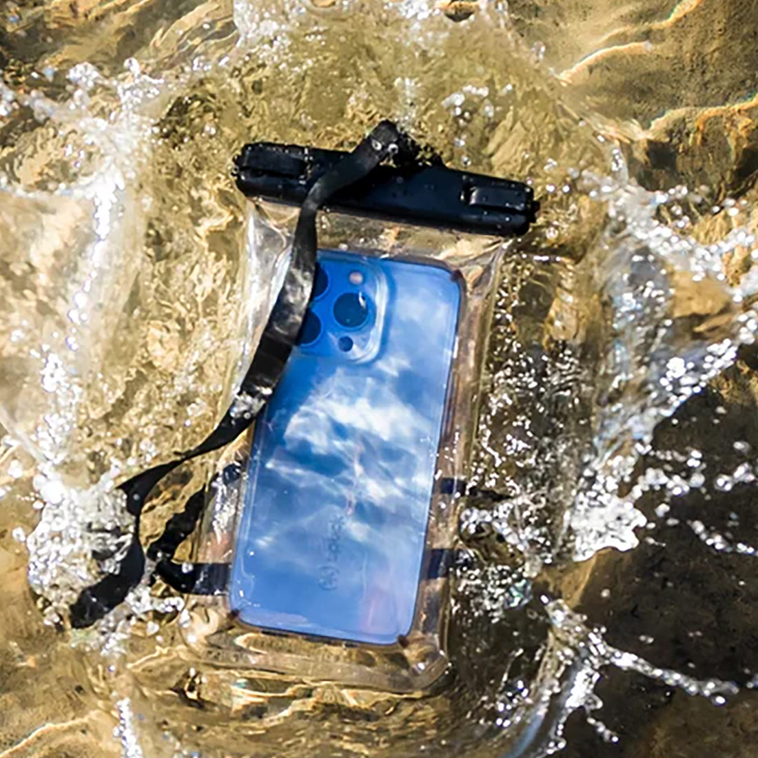 Submersible phone case with lanyard